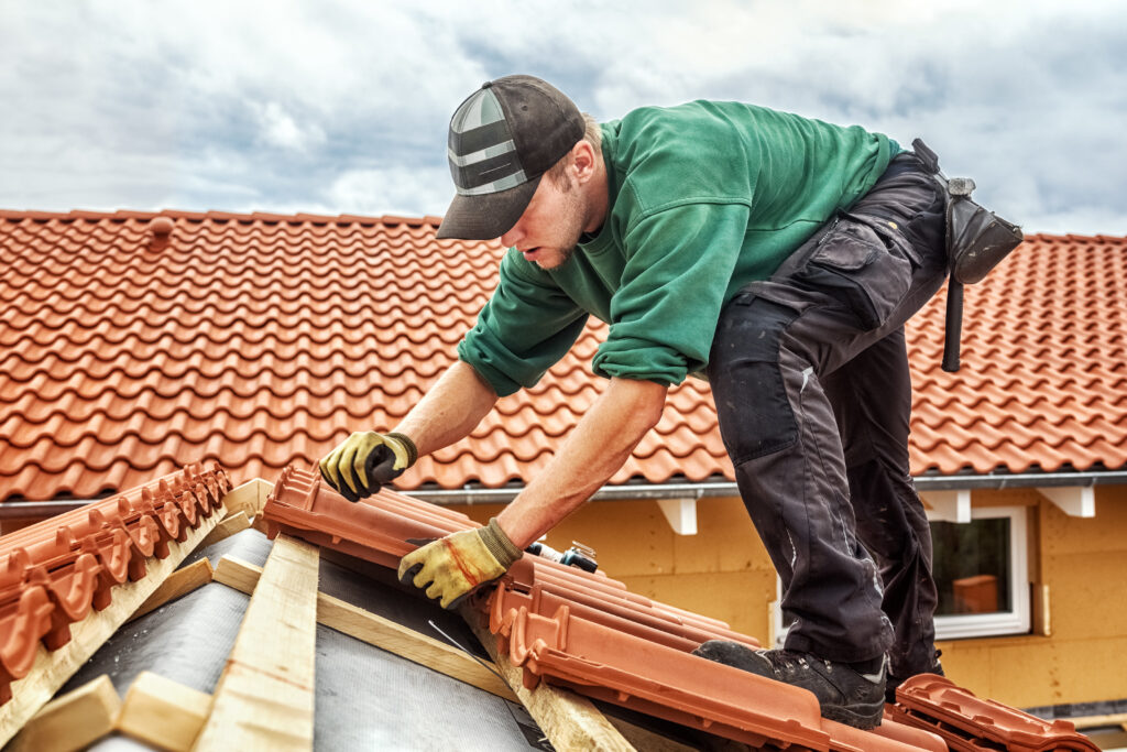 DIY vs. Professional Roof Replacement: Which Is Right for You?